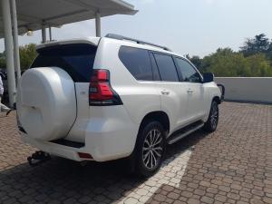 Toyota Land Cruiser Prado 2.8GD VX - Image 3