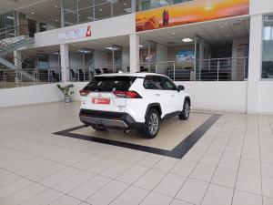 Toyota RAV4 2.5 VX AWD - Image 2