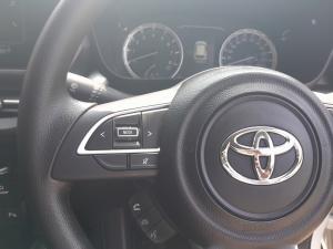 Toyota Urban Cruiser 1.5 XR manual - Image 11