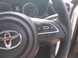 Toyota Urban Cruiser 1.5 XR manual - Image 12
