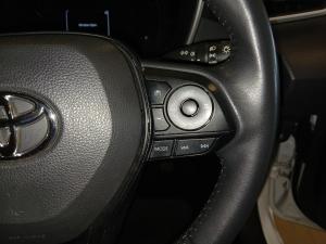 Toyota Corolla 1.8 Hybrid XR - Image 9