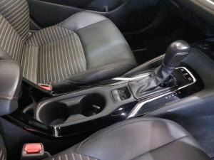 Toyota Corolla 1.8 Hybrid XR - Image 10