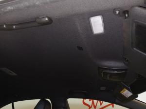 Toyota Corolla 1.8 Hybrid XR - Image 15