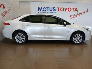 Toyota Corolla 1.8 Hybrid XR - Image 3