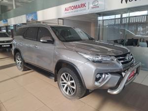 Toyota Fortuner 4.0 V6 4X4 automatic - Image 1