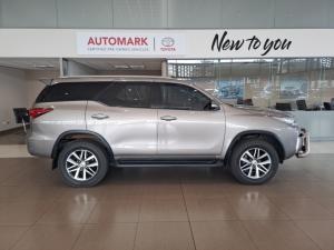Toyota Fortuner 4.0 V6 4X4 automatic - Image 3