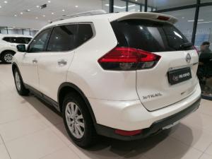 Nissan X-Trail 2.5 4x4 Acenta Tech - Image 3
