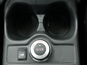 Nissan X-Trail 2.5 4x4 Acenta Tech - Image 13