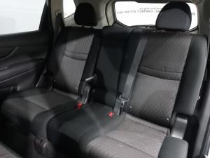 Nissan X-Trail 2.5 4x4 Acenta Tech - Image 6