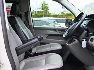 Volkswagen Transporter 2.0BiTDI Kombi SWB Trendline Plus 4Motion - Image 13