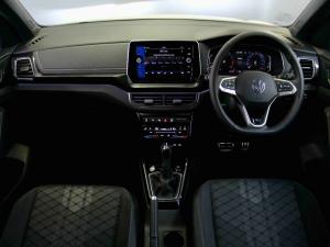 Volkswagen T-CROSS 1.0 TSI R-LINE DSG - Image 15