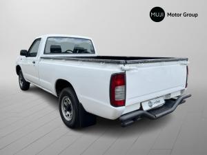 Nissan NP300 Hardbody 2.5TDi - Image 7