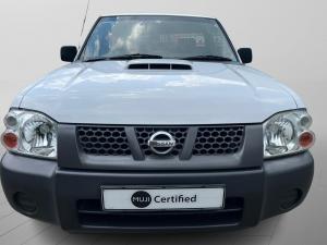 Nissan NP300 Hardbody 2.5TDi - Image 9
