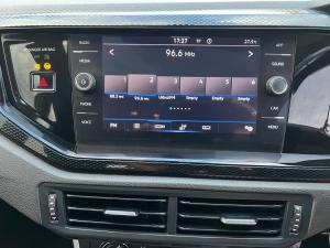 Volkswagen Polo hatch 1.0TSI Life manual - Image 3