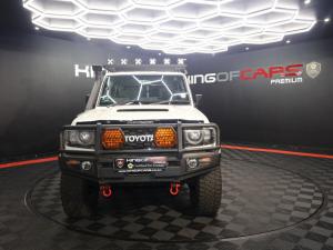 Toyota Land Cruiser 79 4.5D-4D V8 double cab LX - Image 2