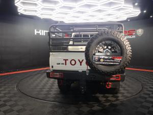 Toyota Land Cruiser 79 4.5D-4D V8 double cab LX - Image 5
