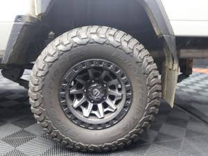 Toyota Land Cruiser 79 4.5D-4D V8 double cab LX - Image 7