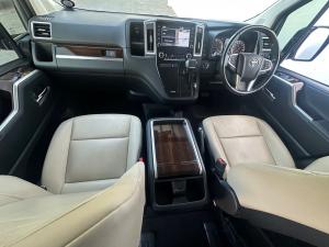 Toyota Quantum 2.8 LWB bus 6-seater VX Premium - Image 8