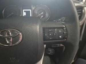 Toyota Hilux 2.8GD-6 double cab 4x4 Raider auto - Image 10
