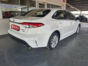 Toyota Corolla 1.8 Hybrid XS - Image 2