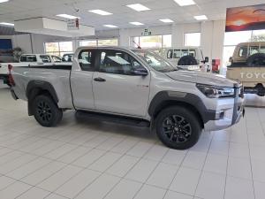 Toyota Hilux 2.8GD-6 Xtra cab Legend manual - Image 1