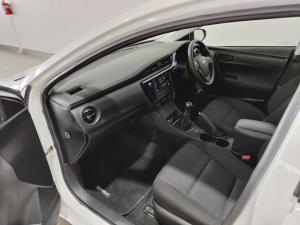 Toyota Corolla Quest 1.8 Plus manual - Image 7