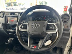 Toyota Land Cruiser 79 4.0 V6 double cab - Image 8