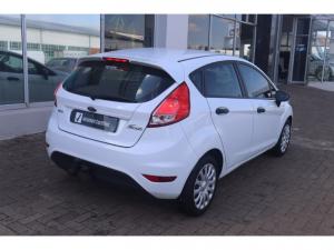 Ford Fiesta 5-door 1.0T Ambiente auto - Image 2