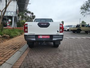 Toyota Hilux 2.8GD-6 double cab 4x4 Legend auto - Image 5
