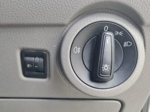 Volkswagen T6.1 Kombi 2.0TDi DSG 110KW Trendline - Image 10