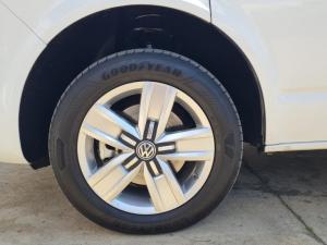 Volkswagen T6.1 Kombi 2.0TDi DSG 110KW Trendline - Image 22