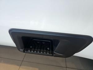 Nissan Navara 2.5DDTI SE S/C - Image 18