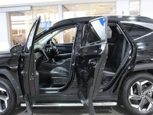 Hyundai Tucson 2.0 Elite automatic - Image 4