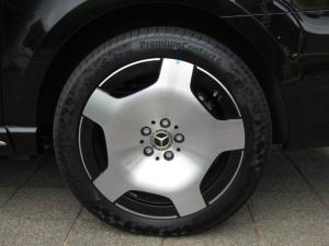 Mercedes-Benz V300d Exclusive - Image 2