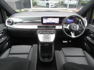 Mercedes-Benz V300d Exclusive - Image 7