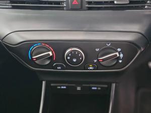 Hyundai i20 1.2 Motion - Image 11