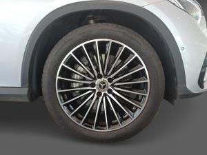 Mercedes-Benz GLC GLC300d 4Matic Avantgarde - Image 15
