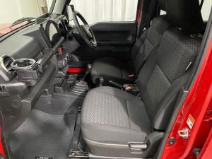 Suzuki Jimny 1.5 GLX AllGrip 5-door manual - Image 7
