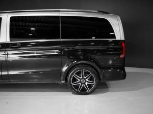 Mercedes-Benz V-Class V300d Avantgarde - Image 13