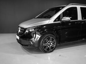 Mercedes-Benz V-Class V300d Avantgarde - Image 17