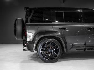 Land Rover Defender 110 V8 - Image 13