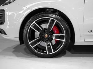 Porsche Cayenne GTS coupe - Image 16