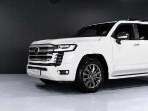 Toyota Land Cruiser 300 3.3D ZX - Image 22