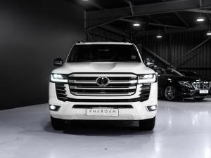 Toyota Land Cruiser 300 3.3D ZX - Image 2