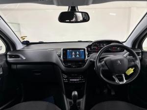 Peugeot 208 1.2 Allure - Image 12