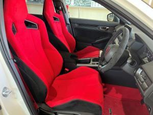 Honda Civic Type R - Image 9