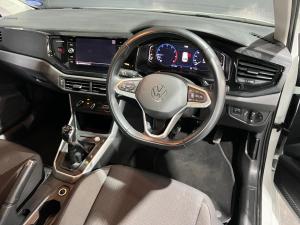 Volkswagen Polo hatch 1.0TSI Life manual - Image 12