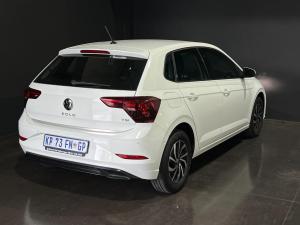 Volkswagen Polo hatch 1.0TSI Life manual - Image 5