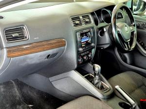Volkswagen Jetta 1.4TSI Comfortline auto - Image 12