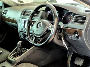 Volkswagen Jetta 1.4TSI Comfortline auto - Image 17